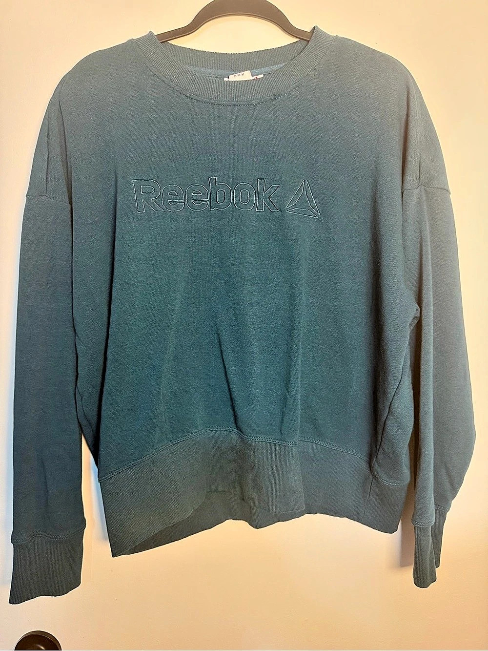 Reebok Crewneck Sweatshirt Size Medium
